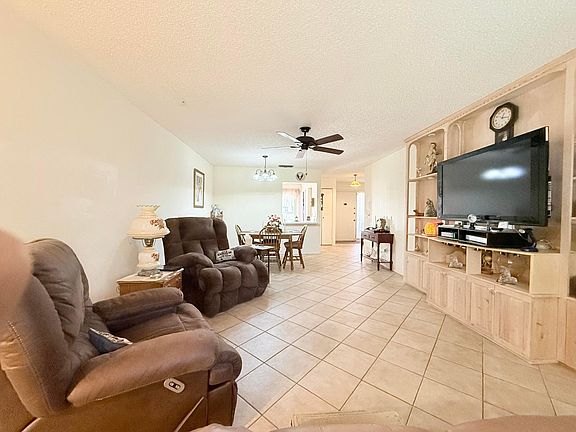 5th image of 91 Rose Bay Court