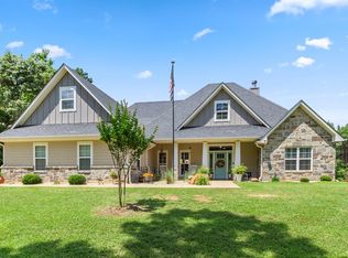 230 An County Road 2140, Palestine, TX 75801