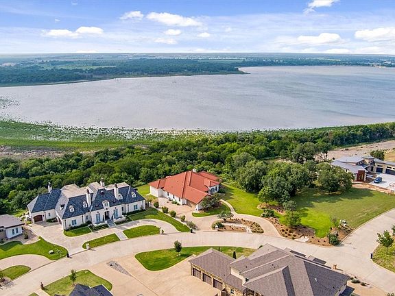 4th image of 169 Stone Lake Dr