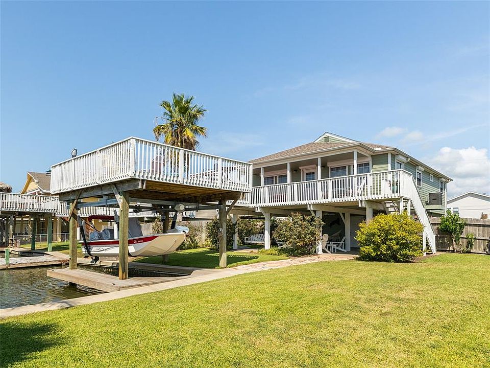 1st image of 16503 Bahama Way