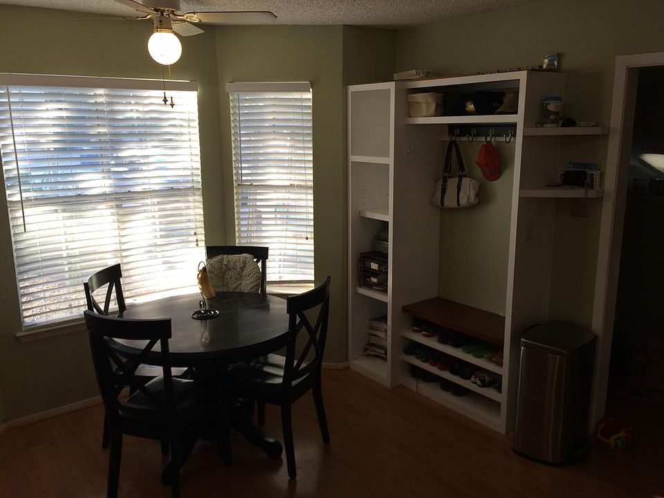 2nd image of 2105 Kirksey Dr #B