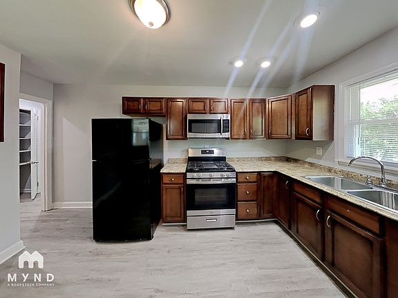 5th image of 2625 Harmony Way