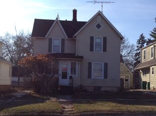 228 E State St, Sycamore, IL 60178