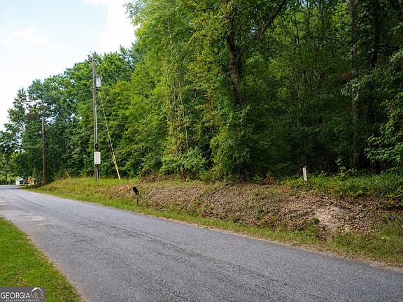 3rd image of 3 Whitaker Rd