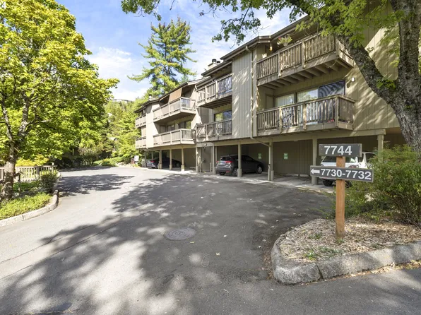 7744 SW Barnes Rd Unit G, Portland, OR 97225