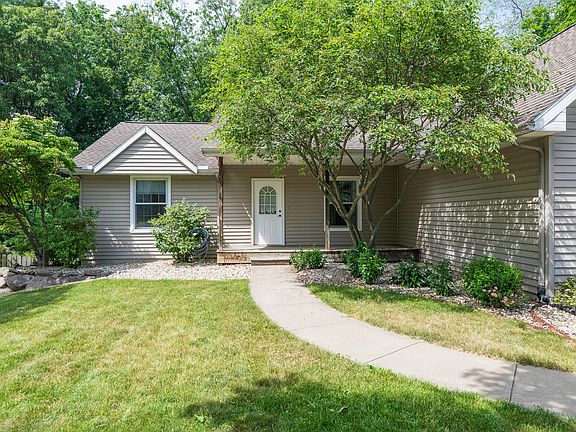 4th image of 11175 Delmar