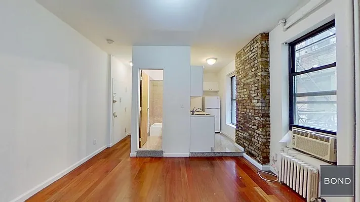 Rented by Bond New York | media 6