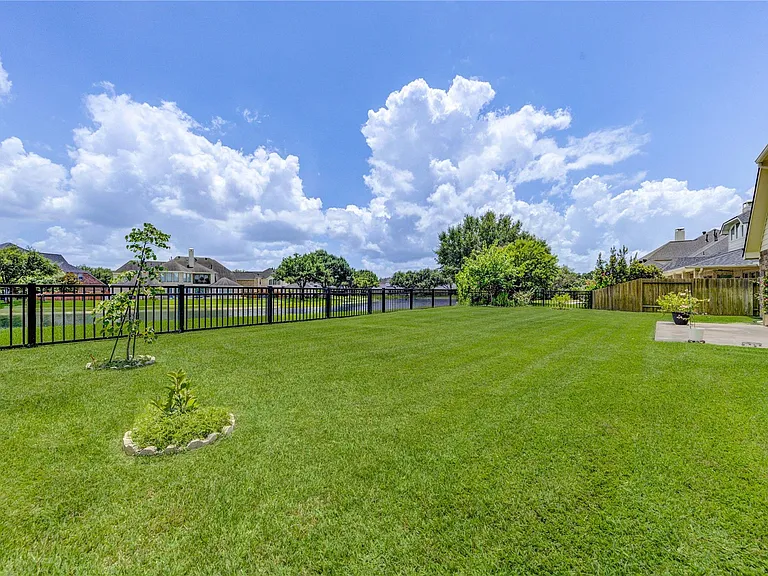 3819 Rivermoss Ln — Photo 43