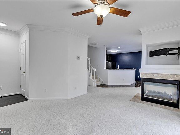 4th image of 4105 Lexington Ct APT 304