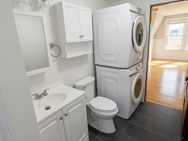 In Unit Washer/Dryer