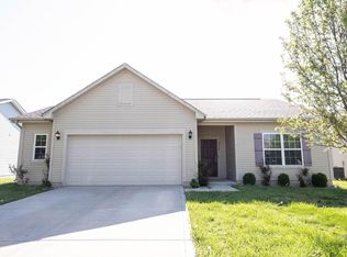 2469 Cedarmill Dr, Franklin, IN 46131