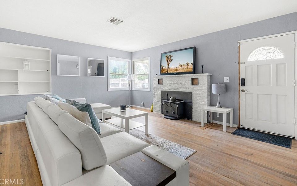 1st image of 4198 Park Ave
