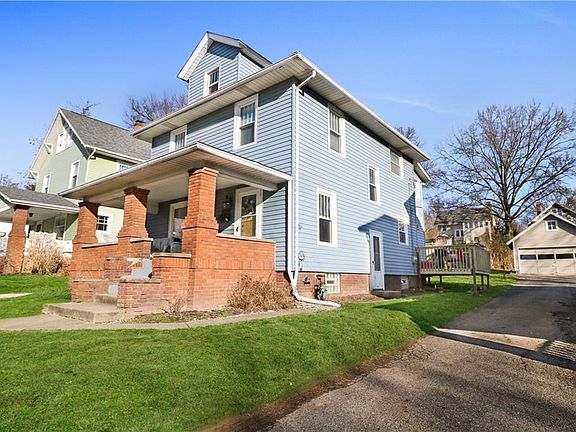 3rd image of 827 Scovel Ave