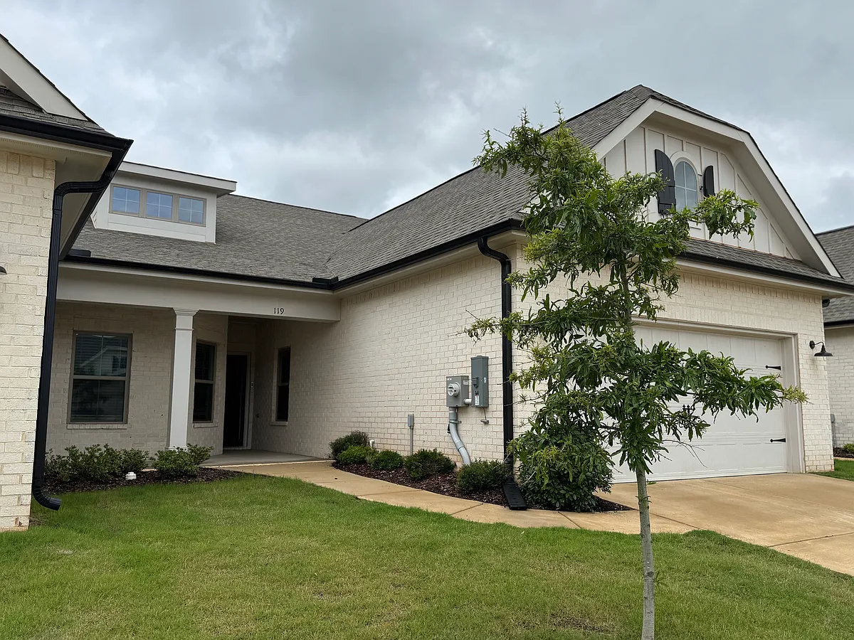 Building Photo - 119 Clift Farm Dr