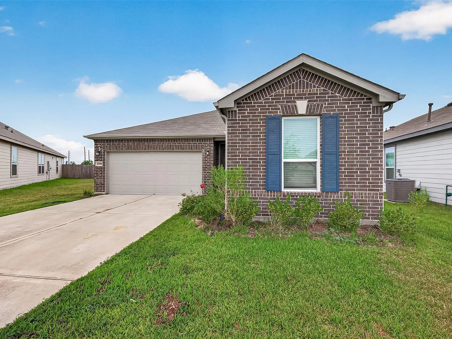 3 bed, 2.0 bath, 1652 sqft, $2,190 — Photo 2