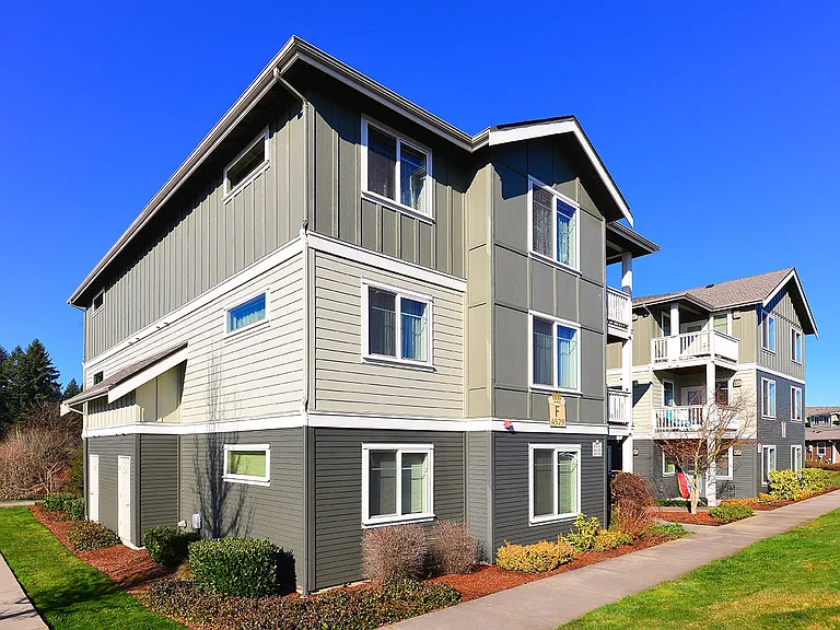 Parkview Apartments — Photo 9