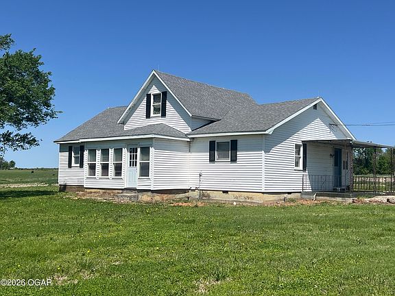 3rd image of 7433 Oak Rd