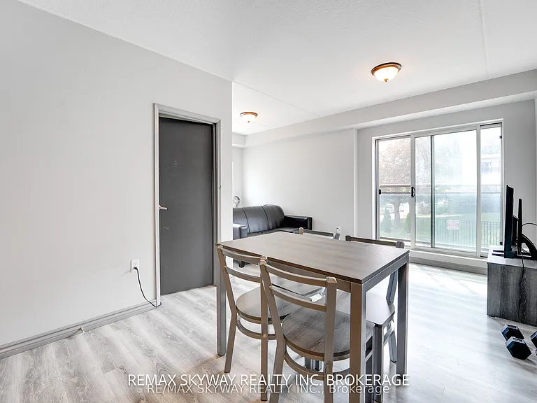 275 Larch St #H203 — Photo 12
