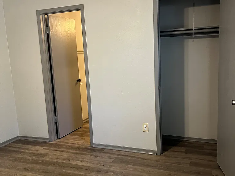 705 Guadalimar St — Photo 2