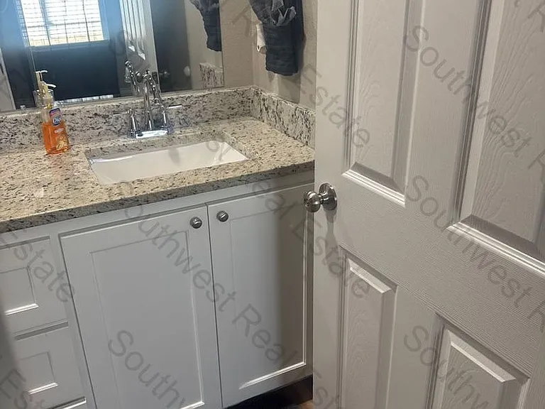 3116 Westminster Dr — Photo 15