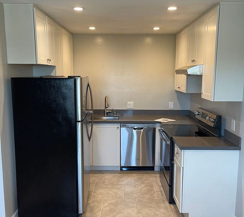 1st image of 35 Kent Ct APT 12