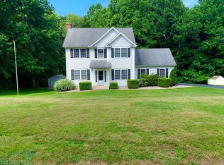195 Woodbine Rd, Colchester, CT 06415