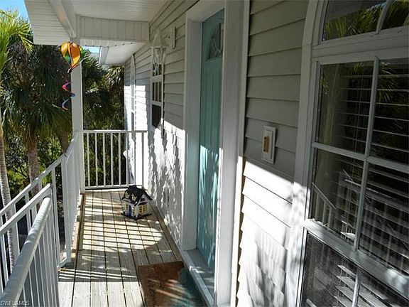 5th image of 587 Sea Oats Dr