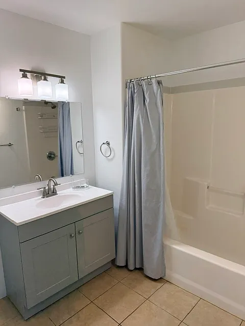 2 bed, 1150 sqft, $2,350 — Photo 3