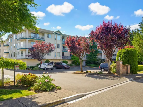 5360 205th St #205, Langley, BC V3A 7Y6