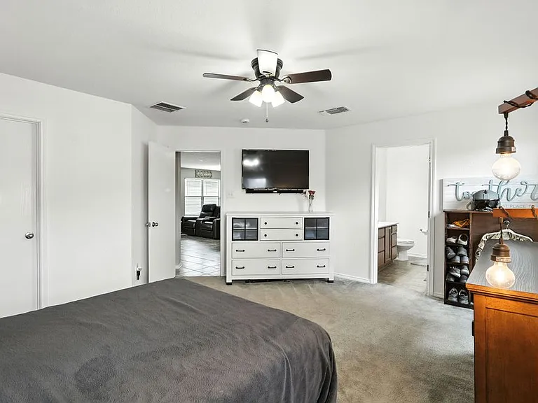 208 Gatewood Clf — Photo 18