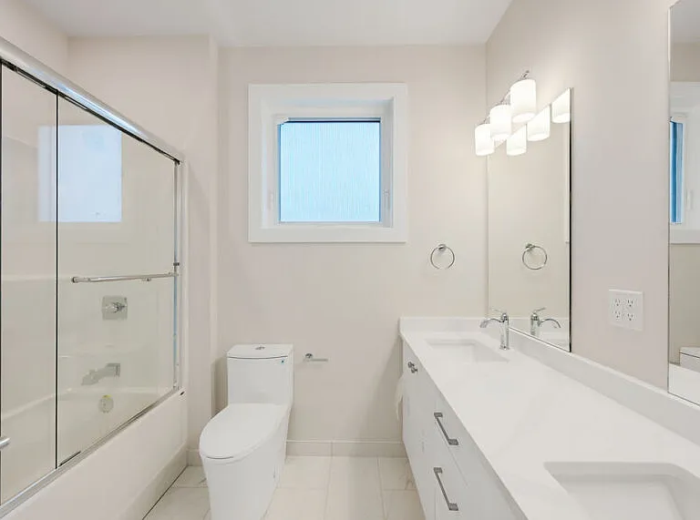 710 Catherine St — Photo 4