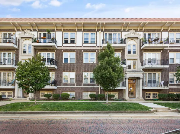 406 N Prairie St, Champaign, IL 61820