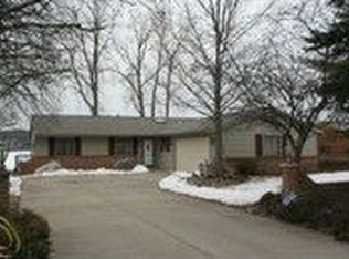4430 S Shore Dr, Waterford, MI 48328