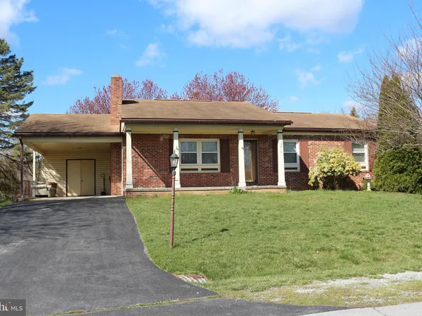 13812 Distant View Dr, Maugansville, MD 21767