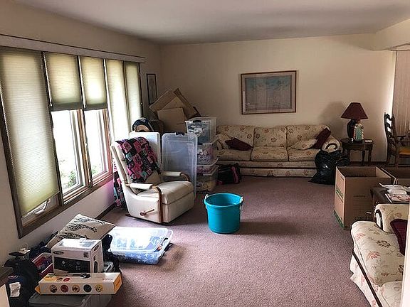 3rd image of 7537 Sycamore Dr
