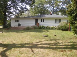 3921 Brookside Dr, Barberton, OH 44203