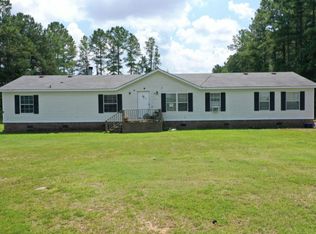 76 Favor Rd, Camden, SC 29020