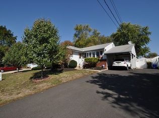 26 Mercer Rd, Old Bridge, NJ 08857