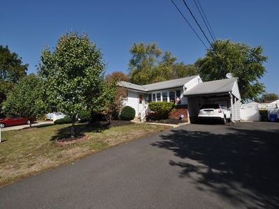 26 Mercer Rd, Old Bridge, NJ, 08857
