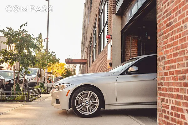 Rented by Compass | media 58