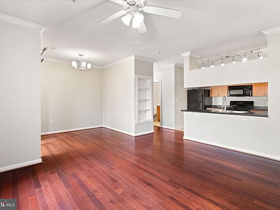 5th image of 19625 Galway Bay Cir APT 103