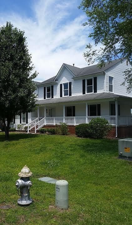 2nd image of 417 School House Rd