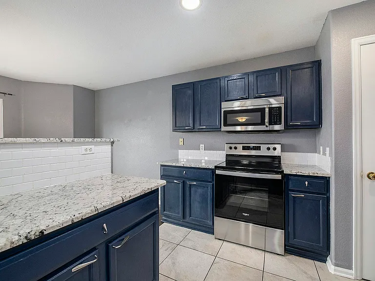 3950 Celtic Ln — Photo 9