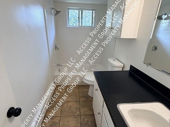 4th image of 3210 Charlesgate Ave SW APT D