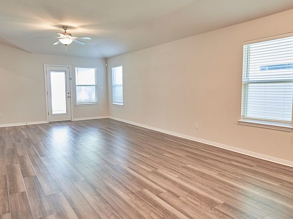 4th image of 1428 Settlers Glen Dr