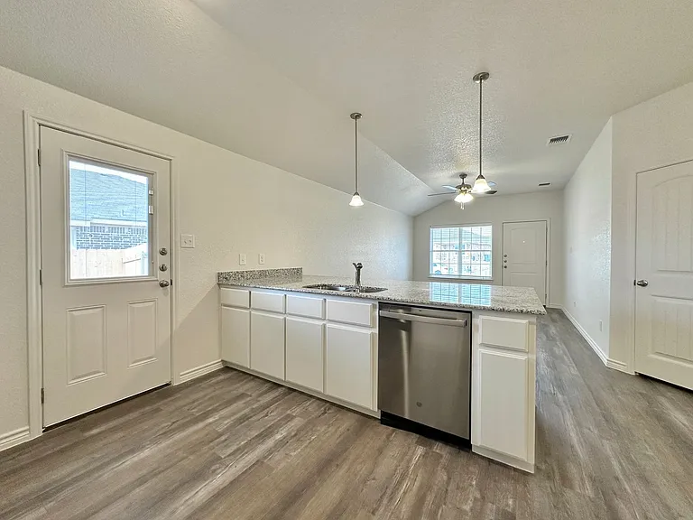 234B Dolphin Dr — Photo 12