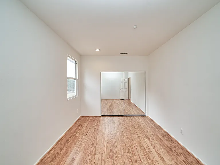 7455 Chanteclair Ct — Photo 17