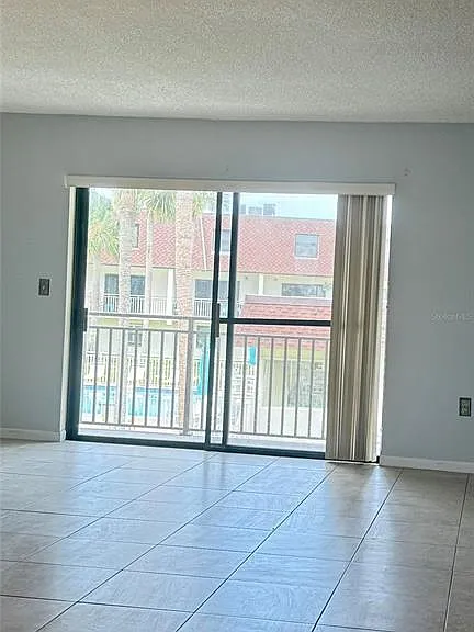 190 Paradise Blvd #9 — Photo 7