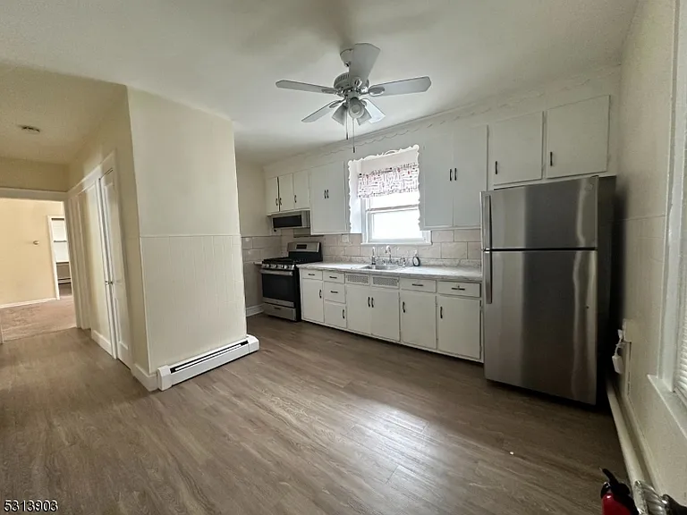 213 S 5th St #1 — Photo 12