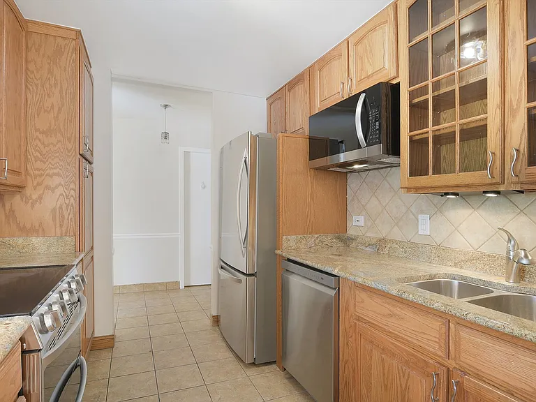 1169 S Plymouth Ct #301 — Photo 6
